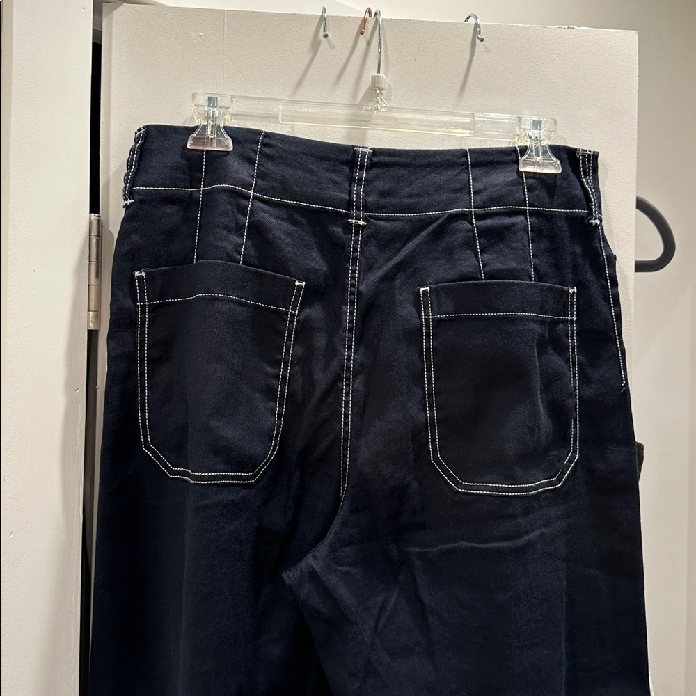 Maeve Navy Colette cropped Trousers with contrast Stitching - Picture 4 of 7